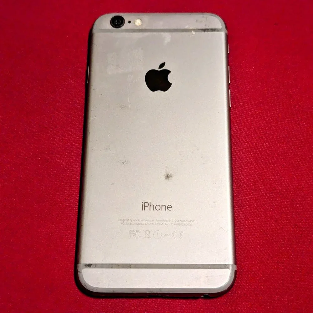 iPhone 6 (A1586) - 16 GB #48 (For parts)***